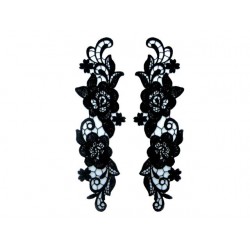 Gipiura Antique motif pair BLACK